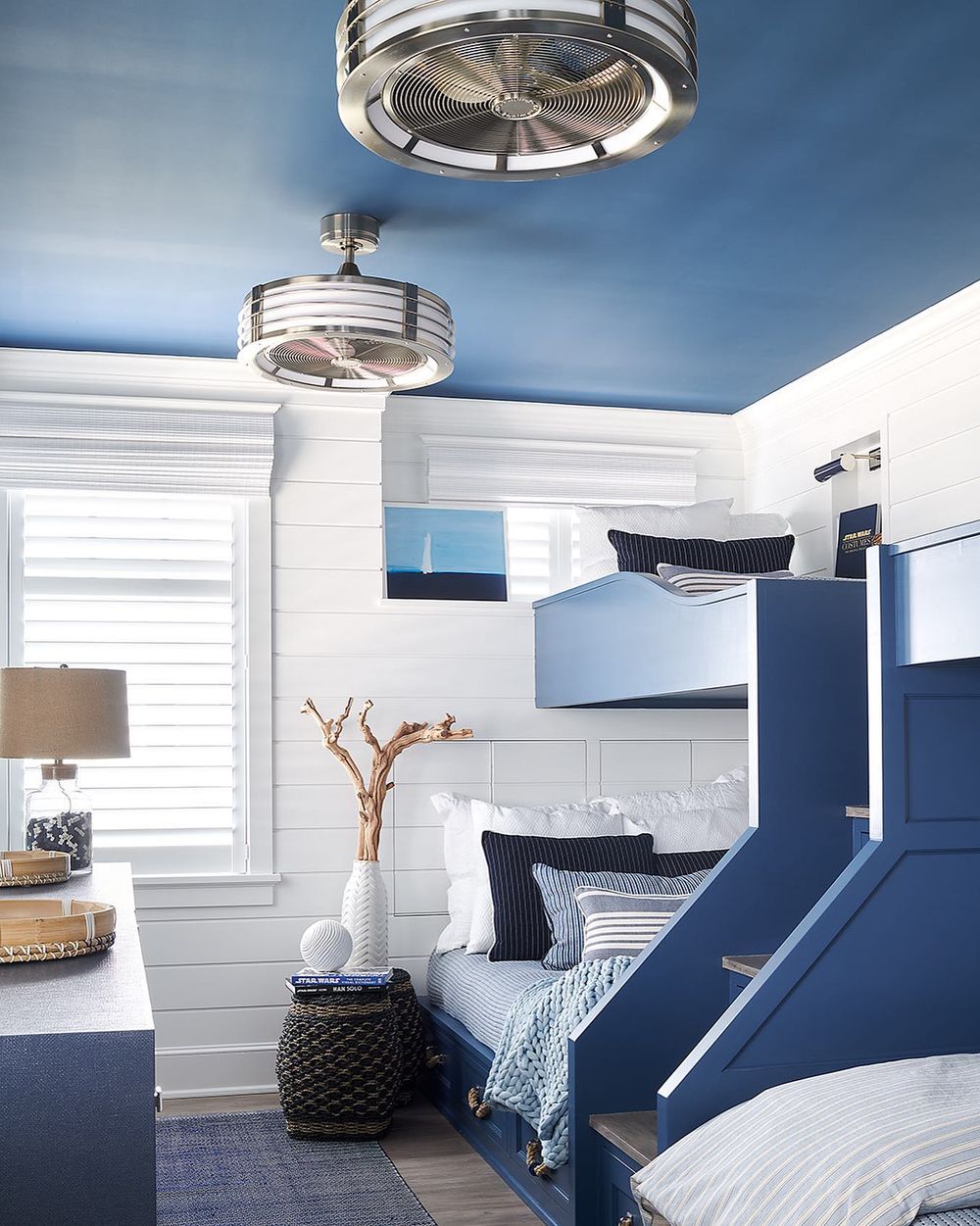 Built-in Bunk beds @megangorelickinteriors