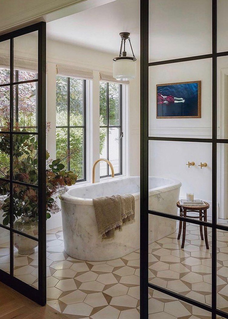 Marble bathtub glass doors @katie.leclercq