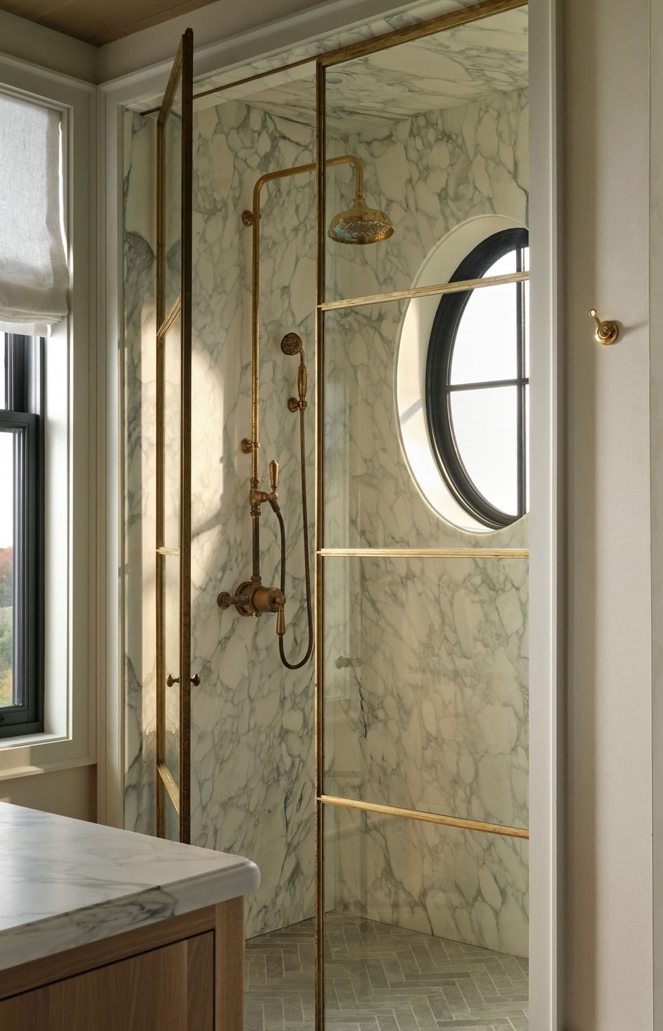 Shower door brass @allisonwillson